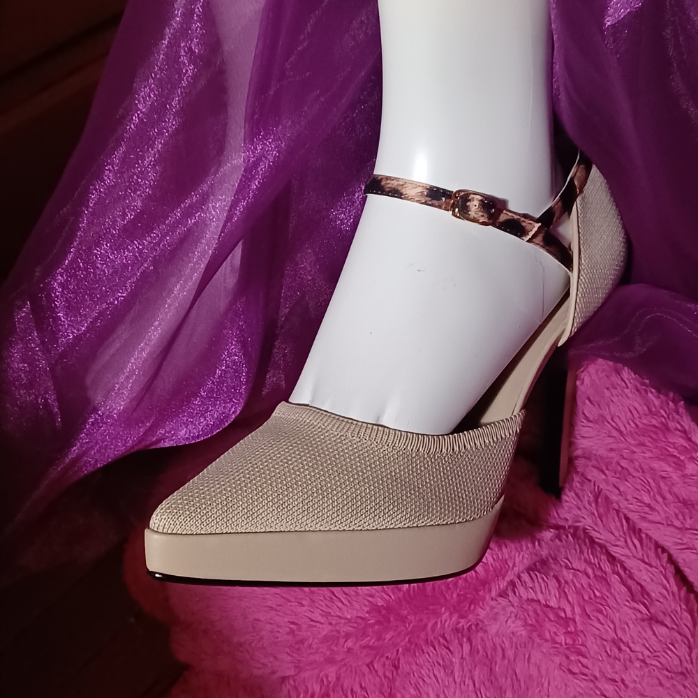Tan Women's Heels W/ Leopard Stsps W/buckle Closure Women 9.5 W/4-4.5 in Heel